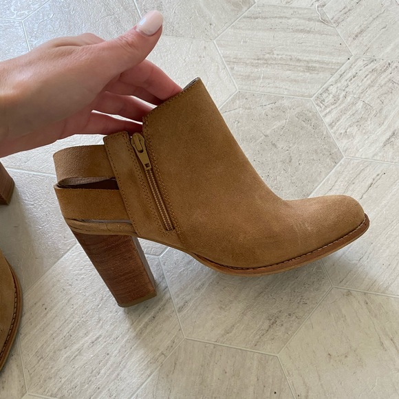 Kaanas Tucson Strappy Bootie Size 10 - Picture 3 of 8